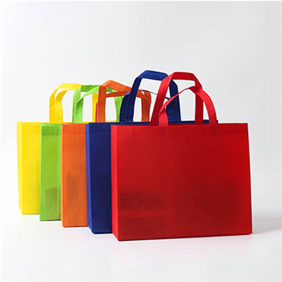 Wholesale Cheap Reusable Custom Folding Tote Bag Popular Eco-friendly Christmas Gift Pp Non Woven Shopping Tote Bag